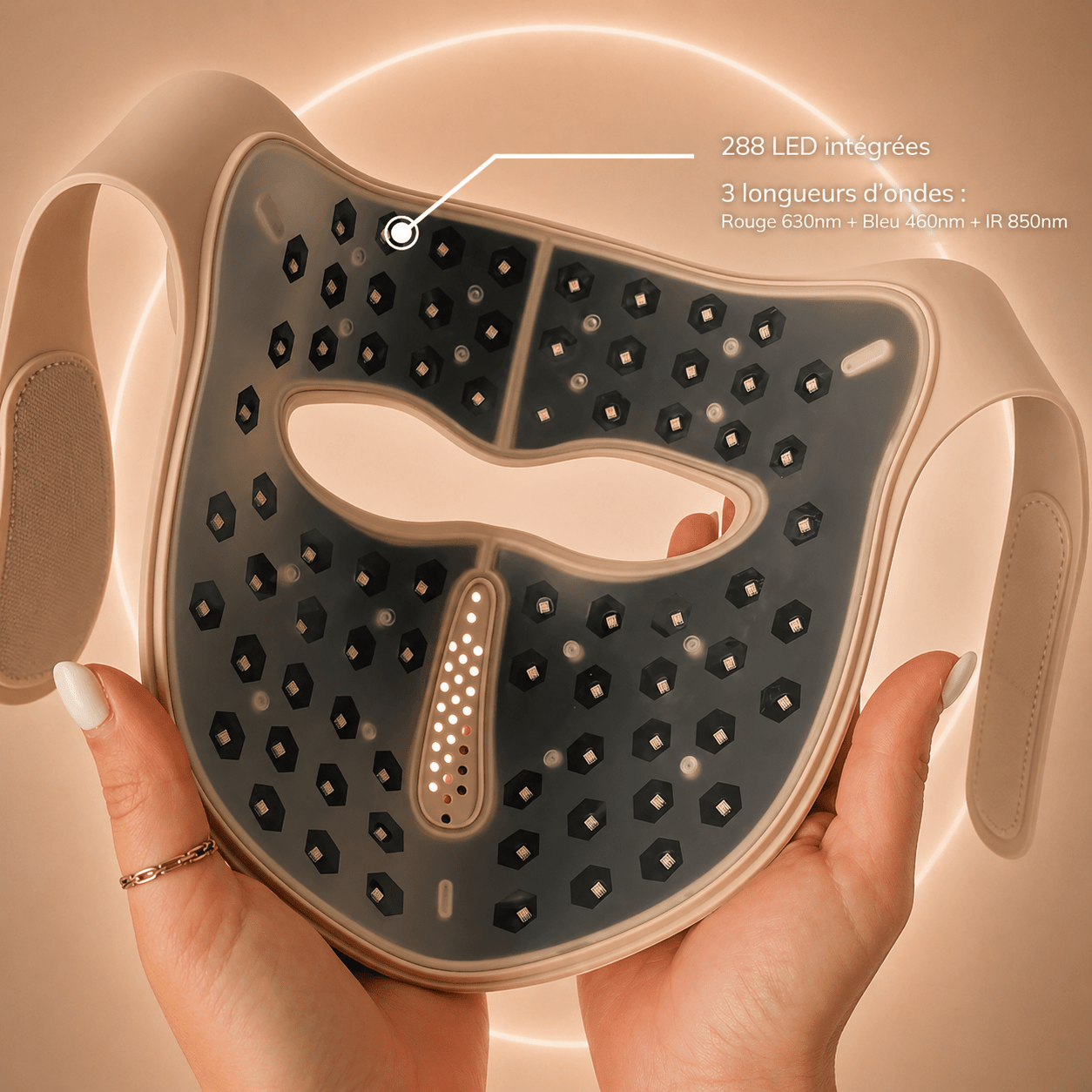 Vue intérieure des 288 LED haute précision du masque Skin Glow PRO Kalyssi en silicone médical.